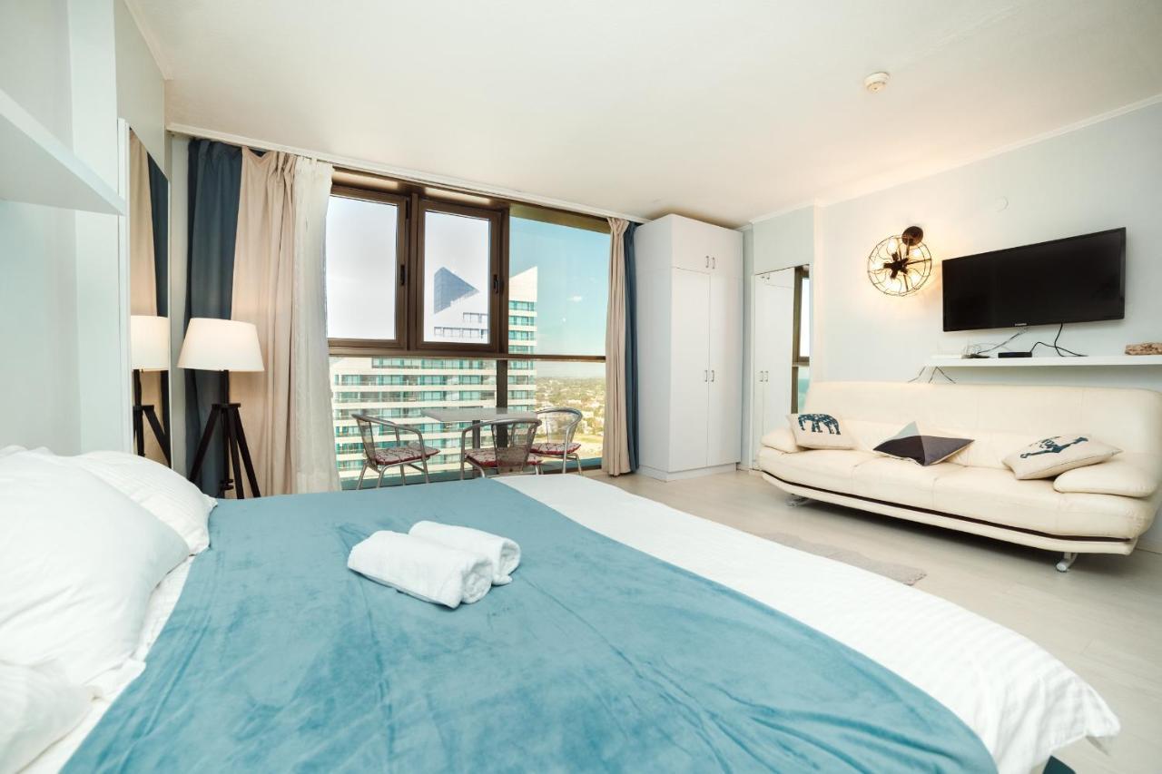 Herzelia Sunny Sea View Studio 아파트 외부 사진
